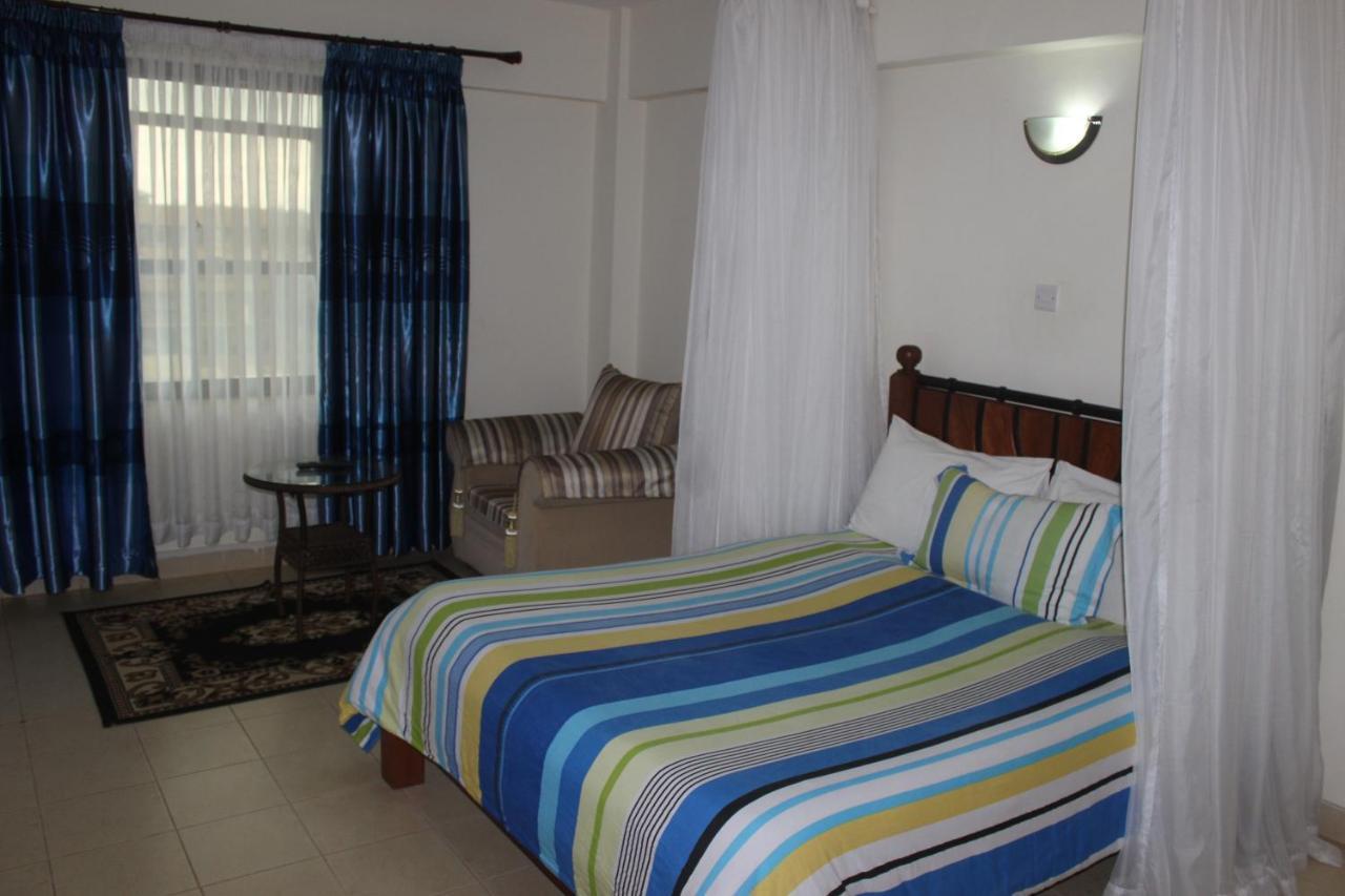 Meru Paramount Bagian luar foto