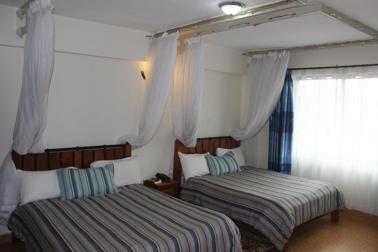 Meru Paramount Bagian luar foto